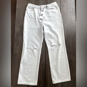 LAST CHANCE: NWTs Wide Leg Distressed Jean